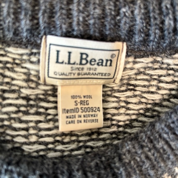 L.L Bean's Classic Laine Wool Birdseye Crew Sweater - Men's Size Small - Picture 6 of 8